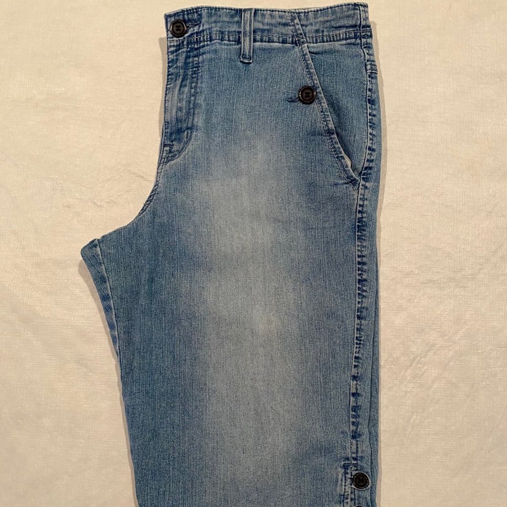 GLORIA VANDERBILT CAPRIS DENIM